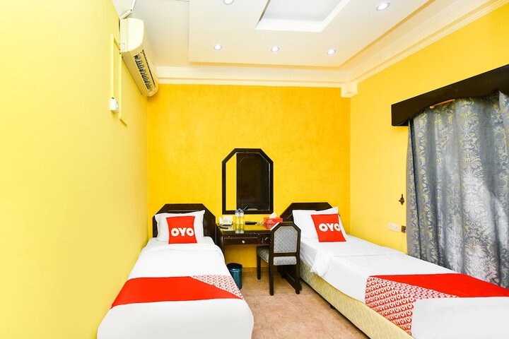 Room 15 of 33