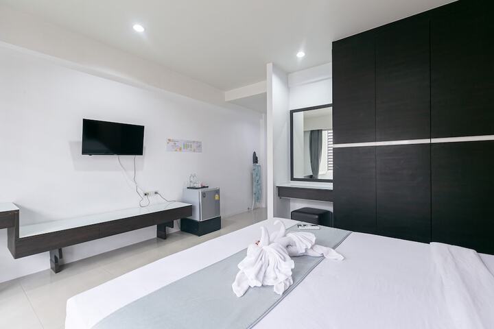 Room 15 of 94