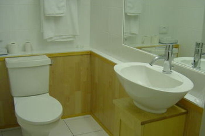 Room 40 of 61