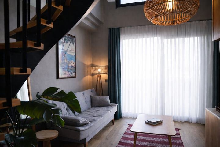 Room 28 of 71