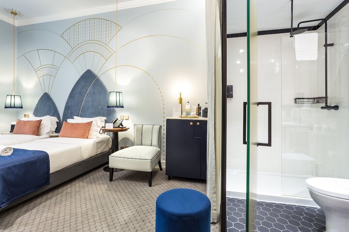 Room 4 of 52