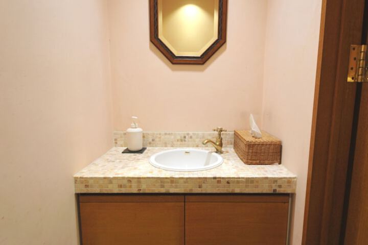 Room 20 of 23