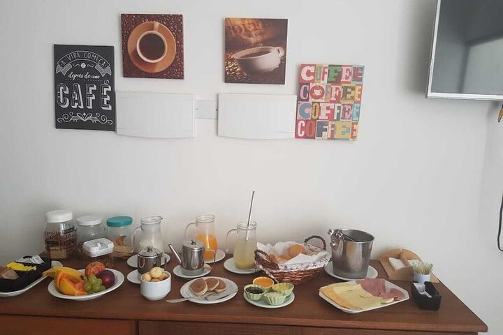 Breakfast/Coffee Service 33 of 45