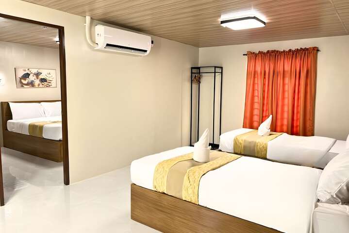 Room 4 of 26