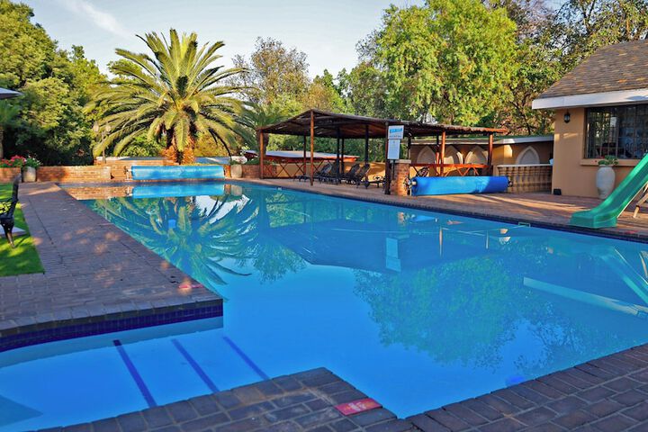 Pool 49 of 101