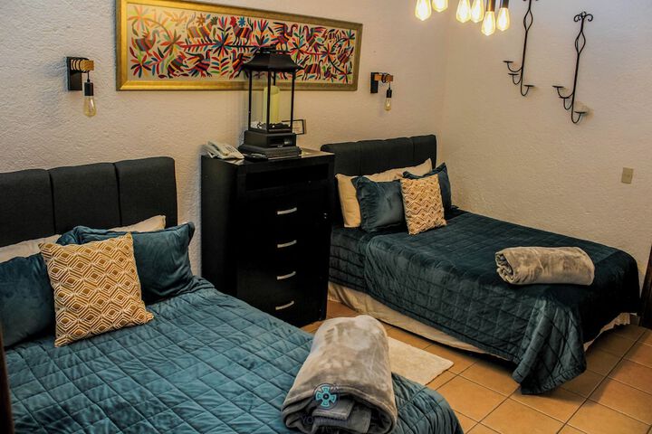 Room 2 of 205