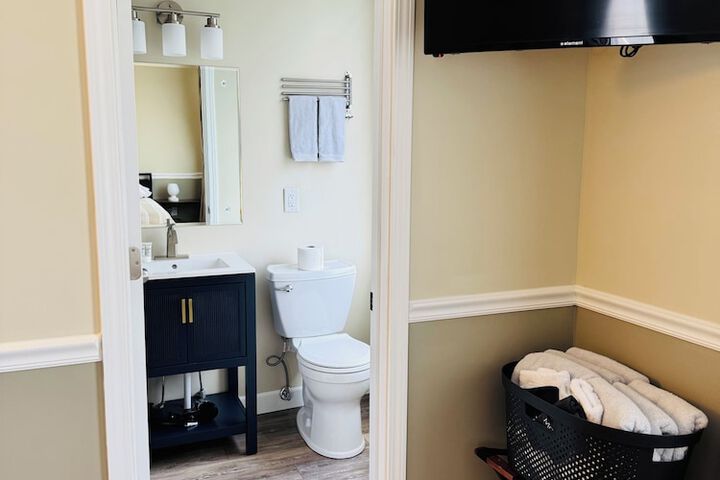 Room 4 of 58