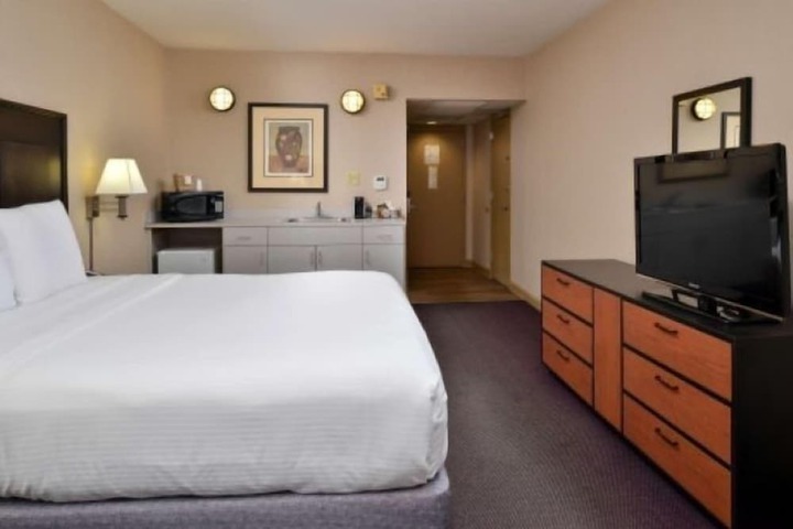 Room 15 of 54