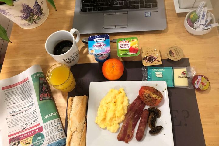 Breakfast area