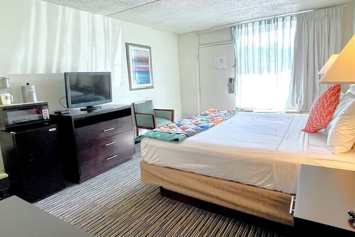 Room 25 of 41