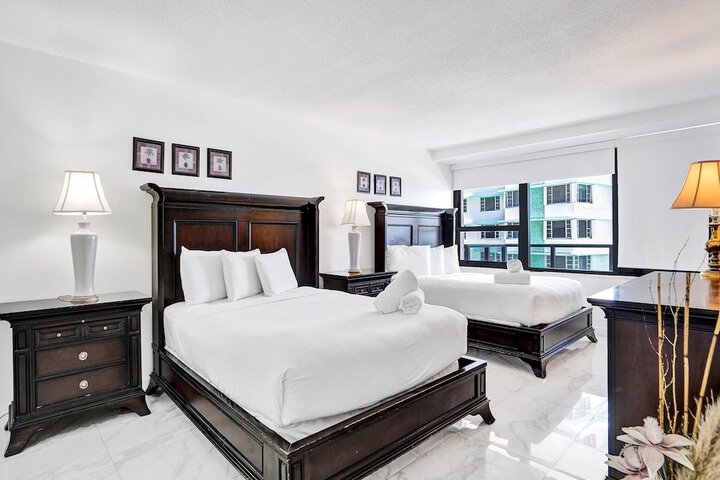Room 27 of 723