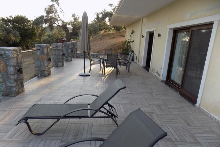 Terrace/Patio 26 of 28