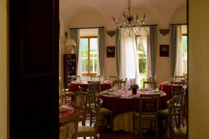 Dining 43 of 63