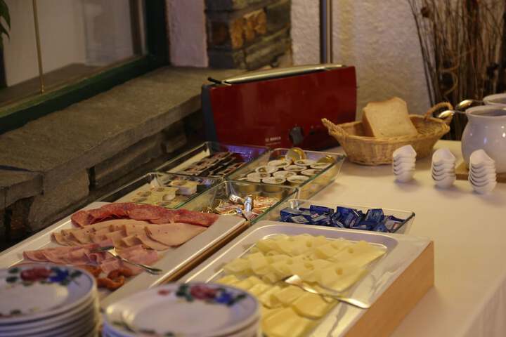 Dining 53 of 62