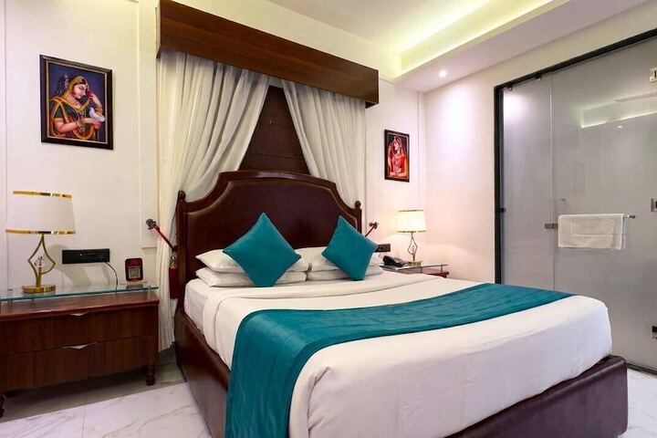Room 56 of 111