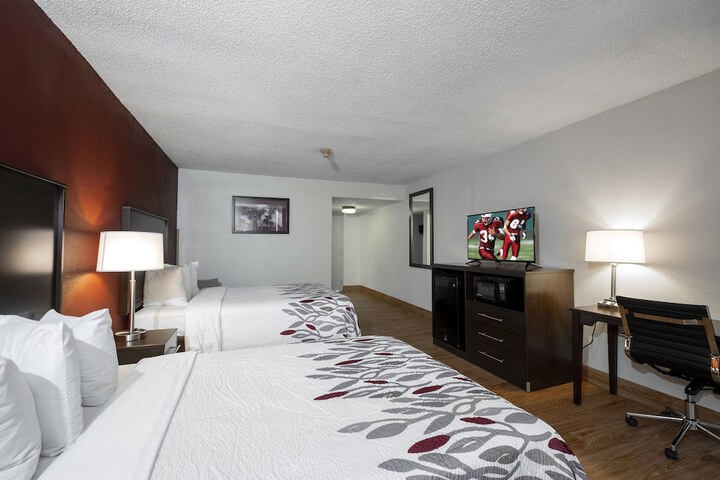 Deluxe 2 Double Beds (4 of 8)