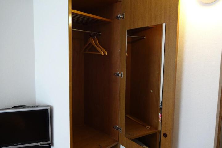 Room 12 of 45