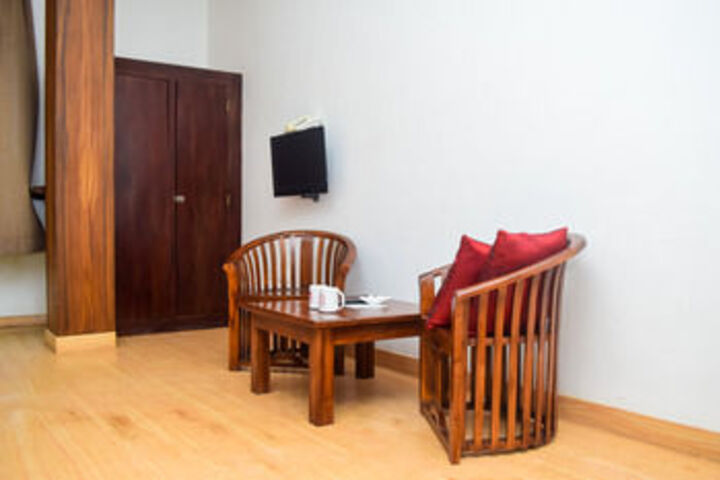 Room 16 of 34