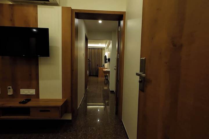 Room 15 of 87