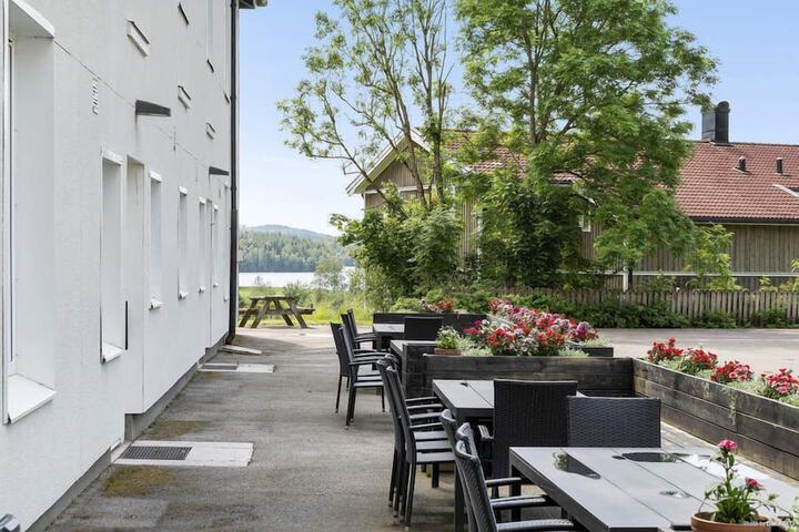 Terrace/Patio 18 of 33