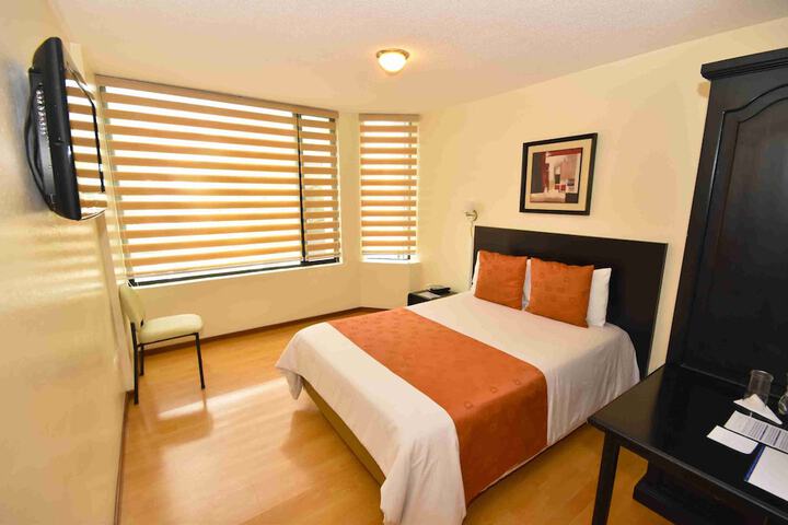 Room 3 of 37