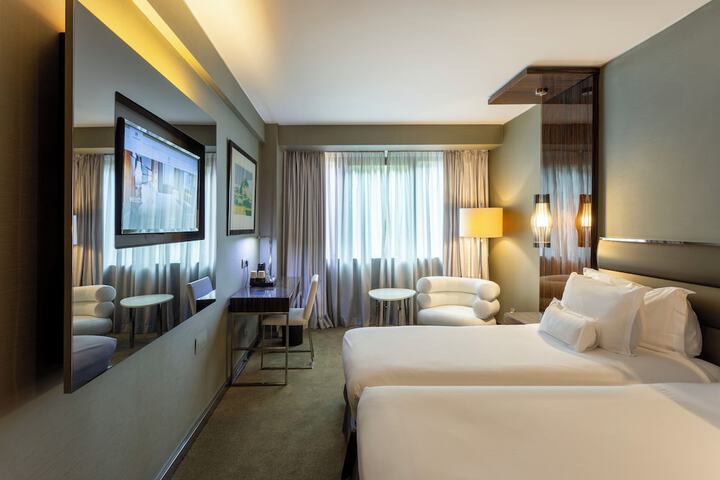 Room 40 of 84
