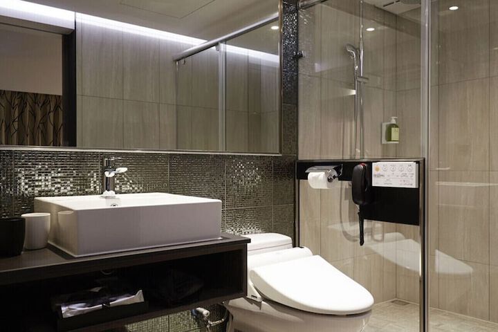 Clean Restrooms