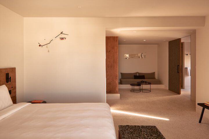 Room 31 of 251
