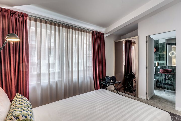 Room 34 of 51