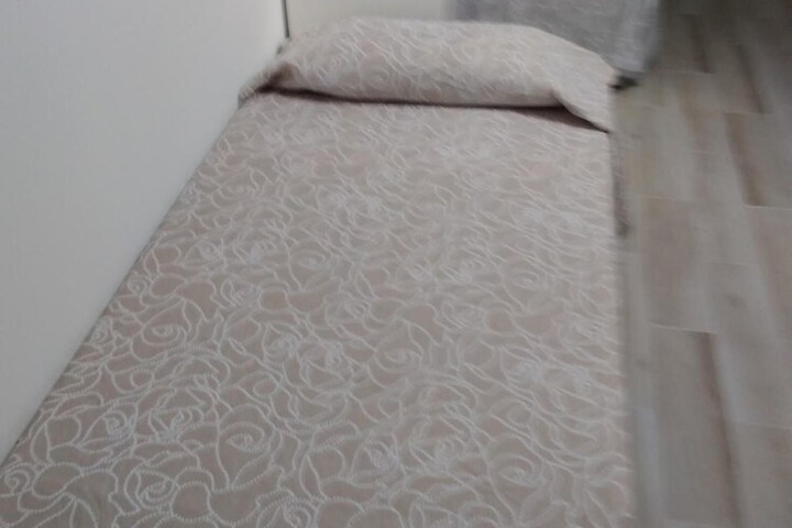 Room 16 of 49