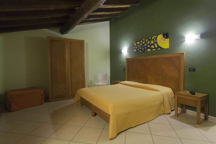 Room 7 of 45