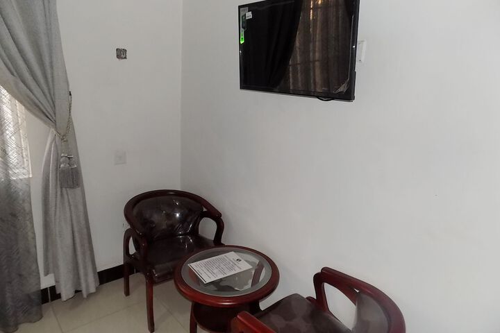 Room 18 of 37