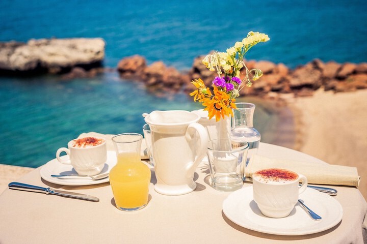 Breakfast/Coffee Service 196 of 221