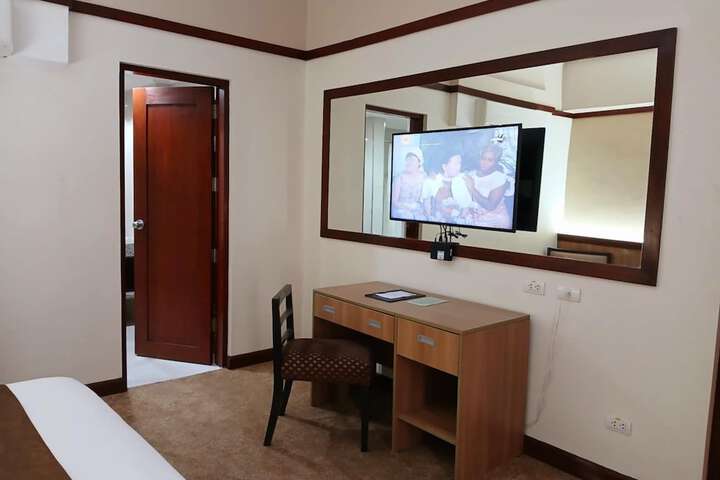 Room 68 of 156