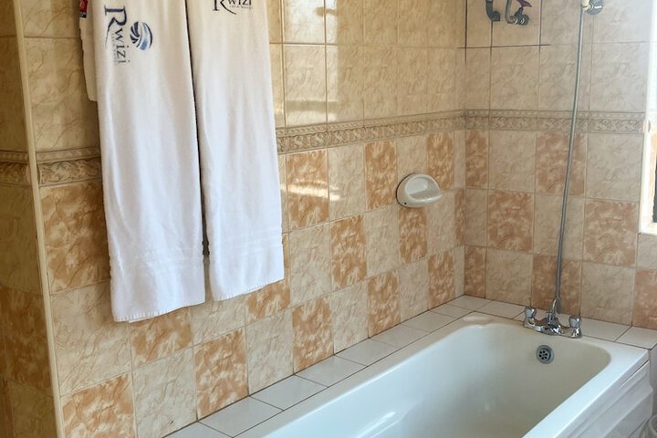 Room 29 of 37