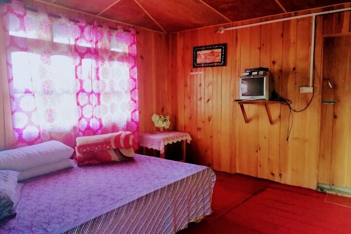 Room 4 of 22