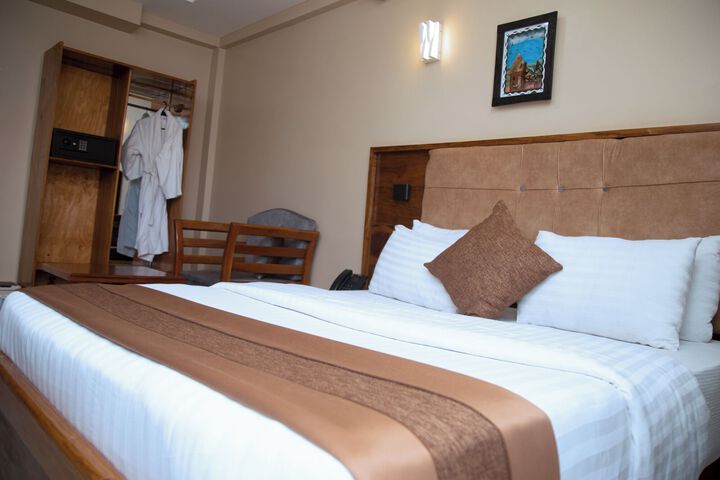 MIDLAND INN VIEW HOTEL