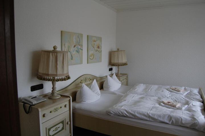 Room 16 of 52