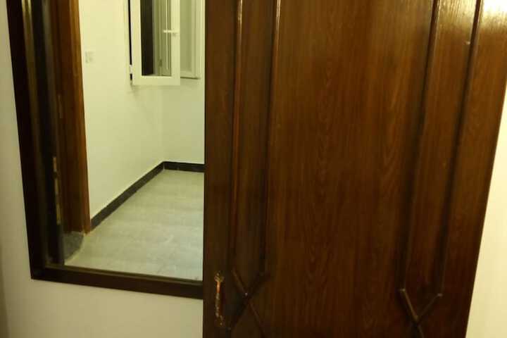 Room 13 of 25