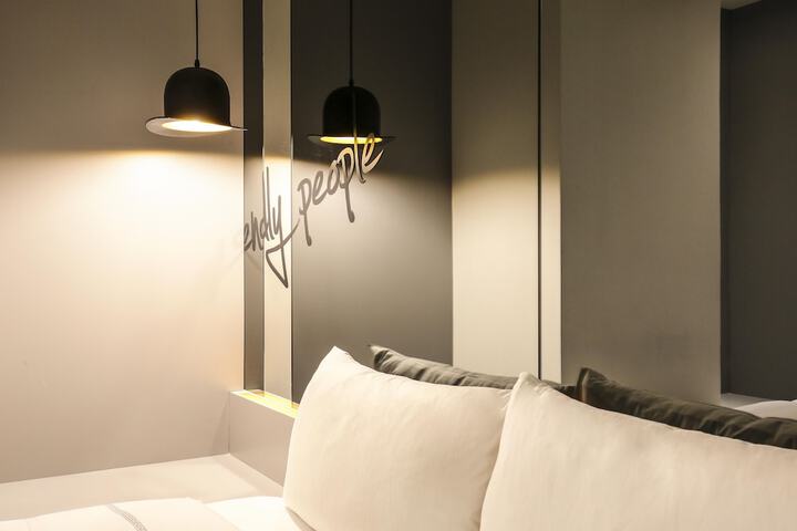 Room 16 of 45