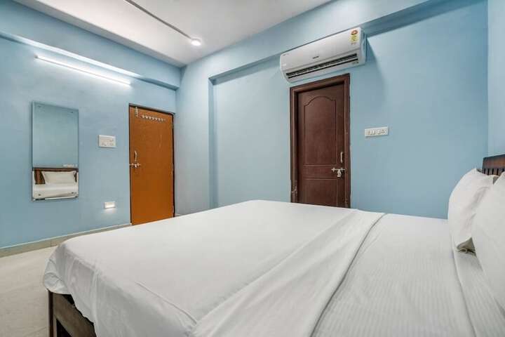 Room 9 of 24