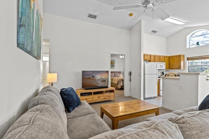 Room 16 of 48