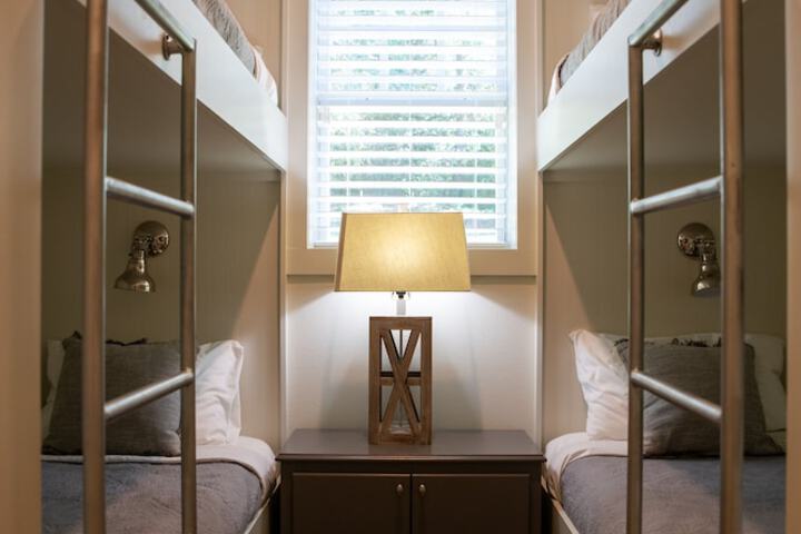 Room 5 of 53