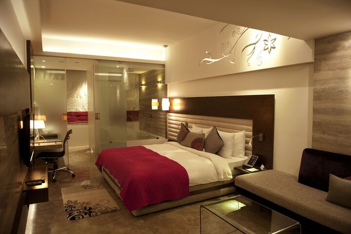 Room 17 of 51