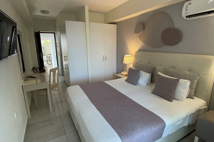 Room 56 of 154