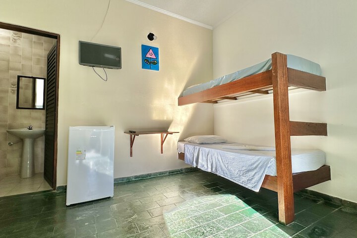 Room 7 of 28