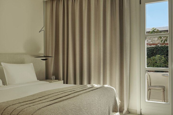 Room 27 of 57