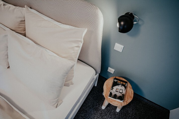 Room 52 of 139