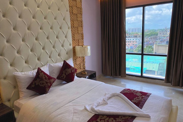 Room 8 of 25
