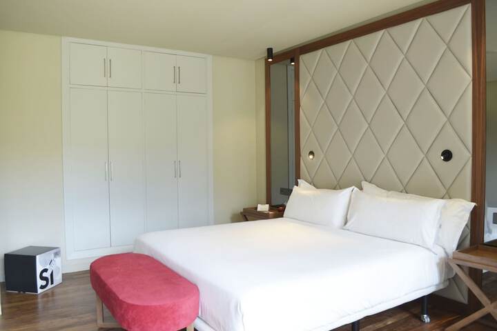 Room 7 of 121